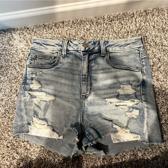 American Eagle curvy hi rise shorts - Picture 1 of 4